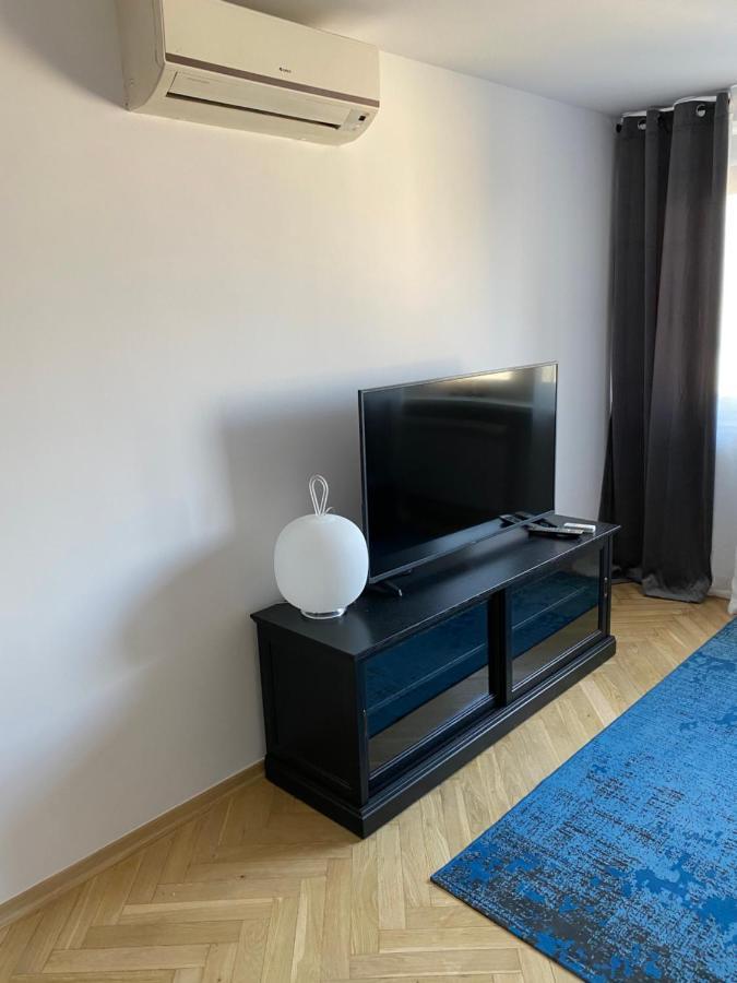 Apartament Emilian Apartment Warsawa Bagian luar foto